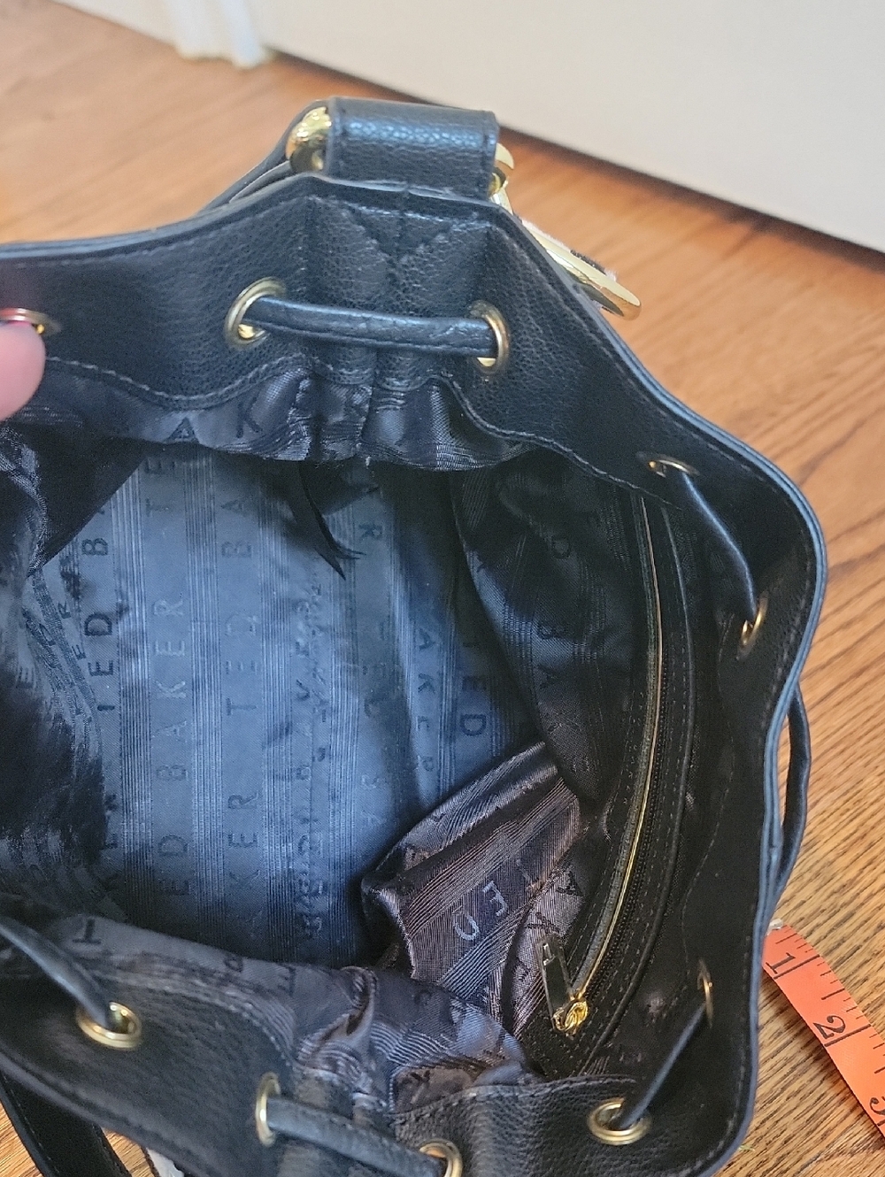 Ted Baker Aminah Bucket Bag, Black Leather, Excellent Condition!! - Picture 16 of 16
